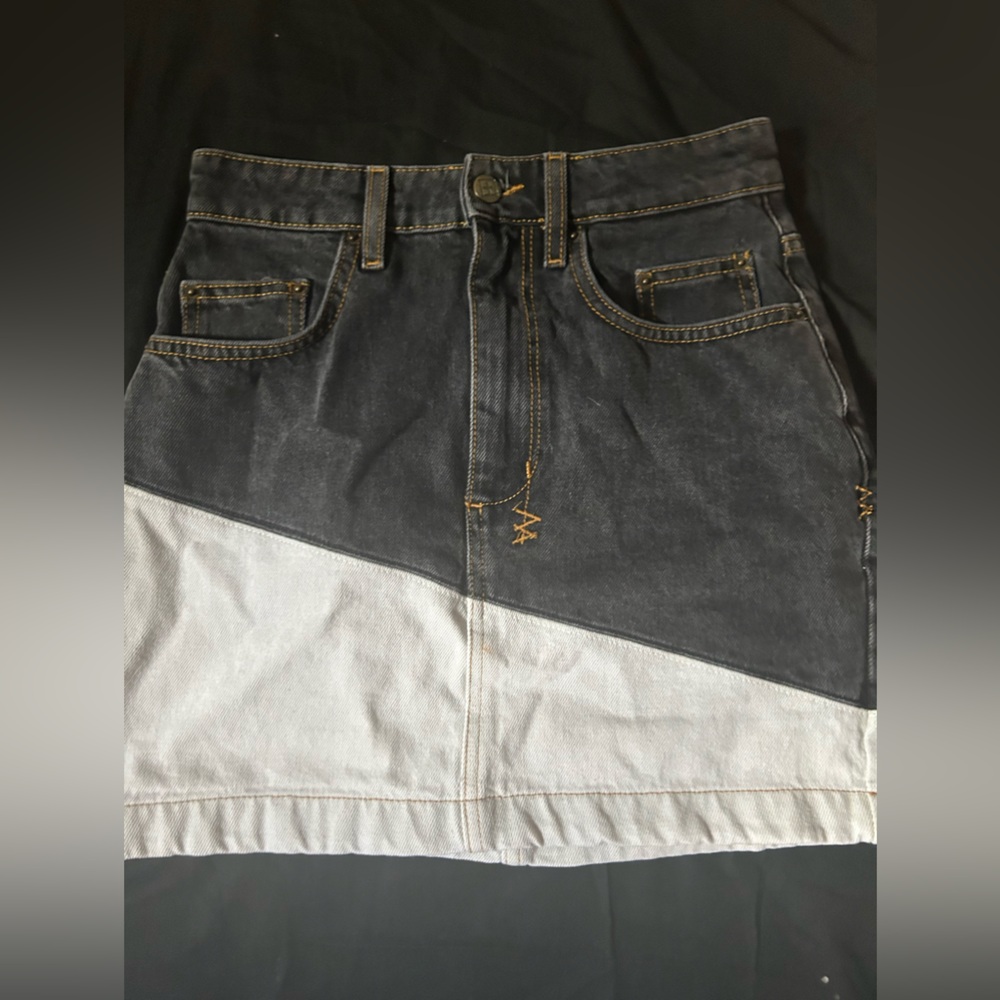 Ksubi Skirts | Ksubi Super X Mini Black/Bone
Splice Denim Skirt Size 25